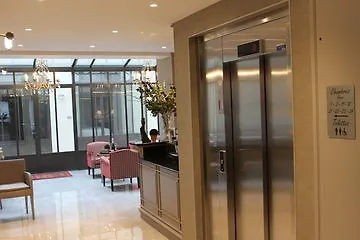 Hotel Croix De Malte Paris