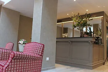 Croix De Malte Hotel