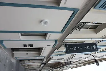 Croix De Malte 2* باريس