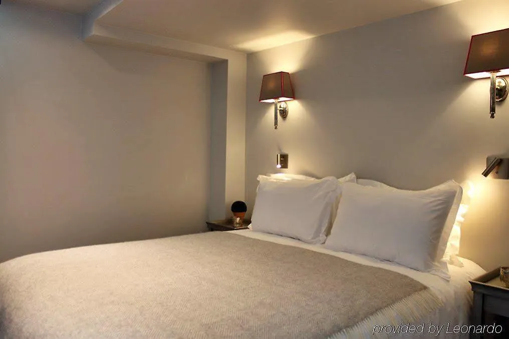 Croix De Malte Hotel 2*