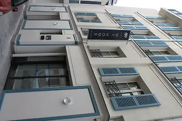 Croix De Malte 2* باريس